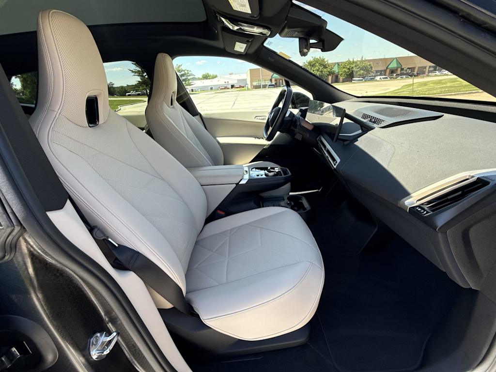 Thumbnail: 2024 BMW iX - 28