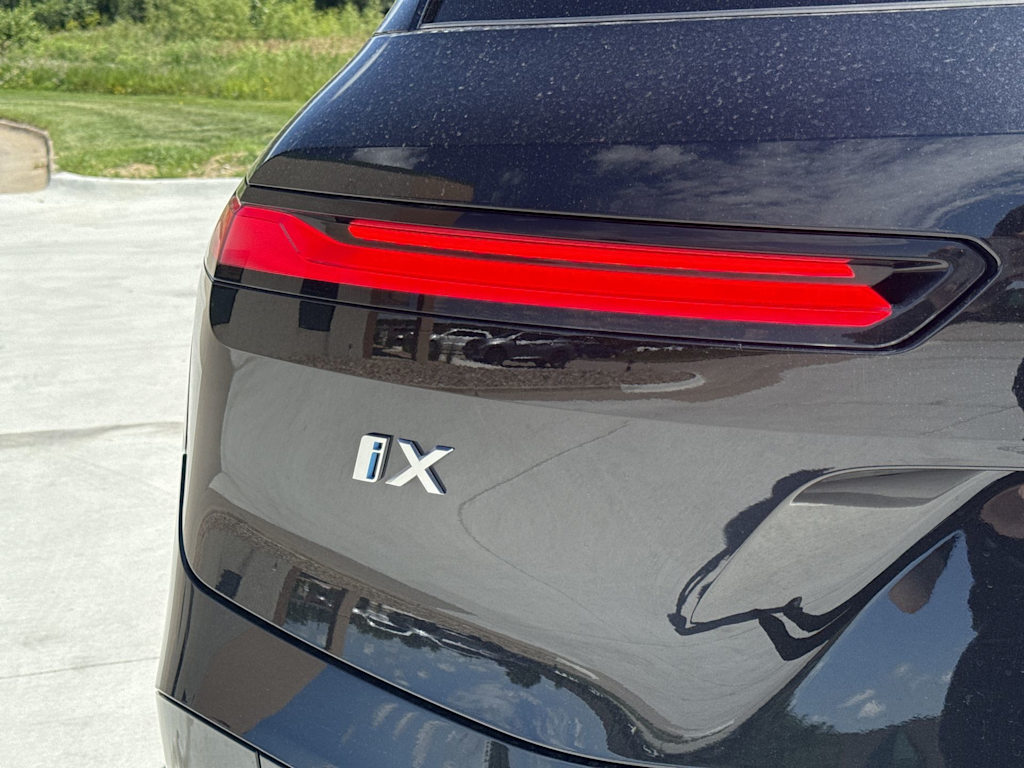Thumbnail: 2024 BMW iX - 22