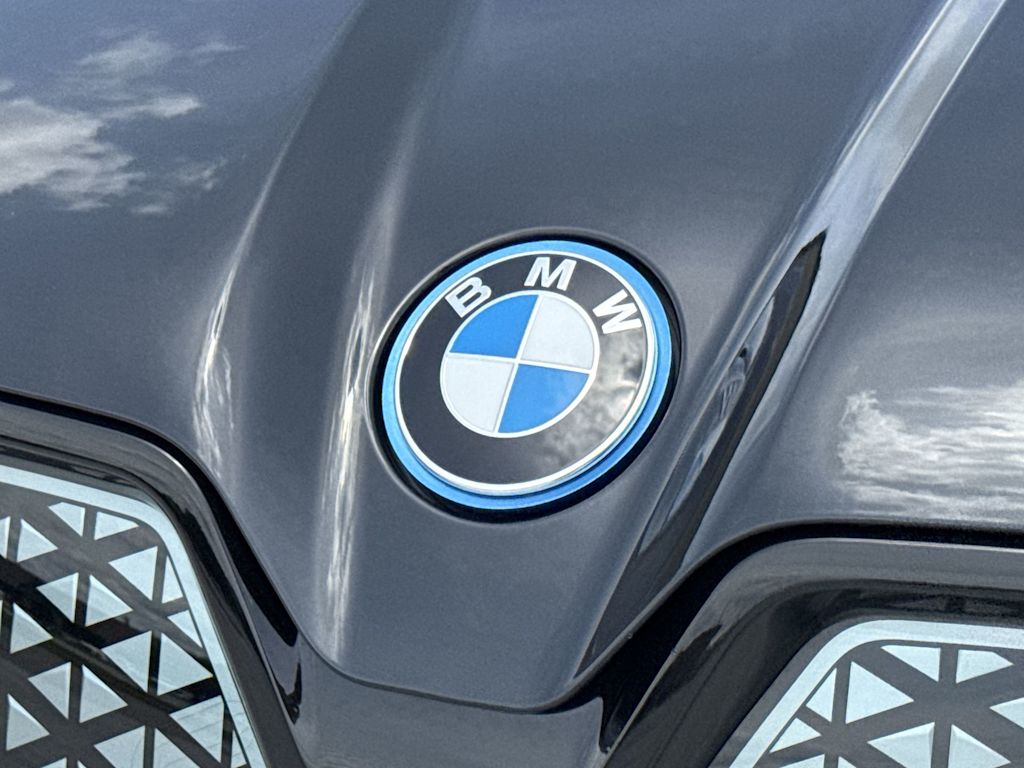 Thumbnail: 2024 BMW iX - 22