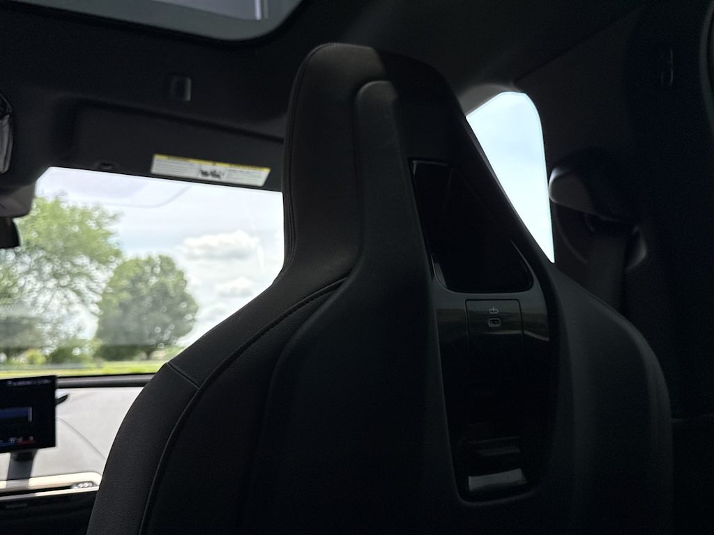 Thumbnail: 2024 BMW iX - 40