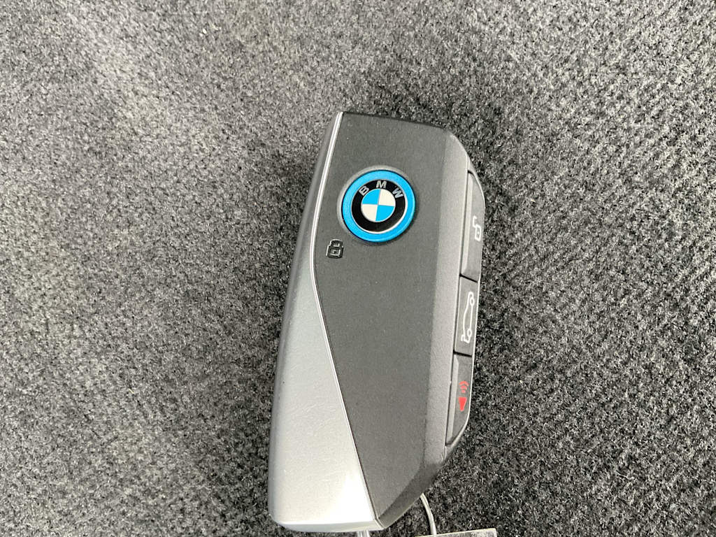 Thumbnail: 2023 BMW iX - 36