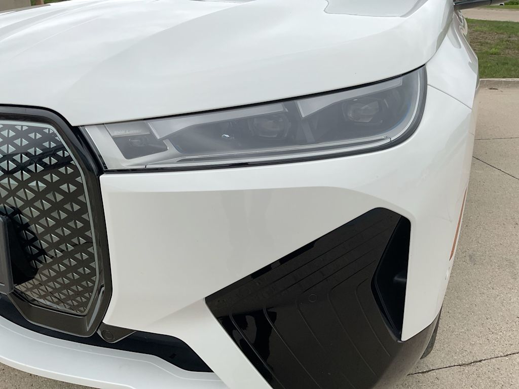 Thumbnail: 2023 BMW iX - 23