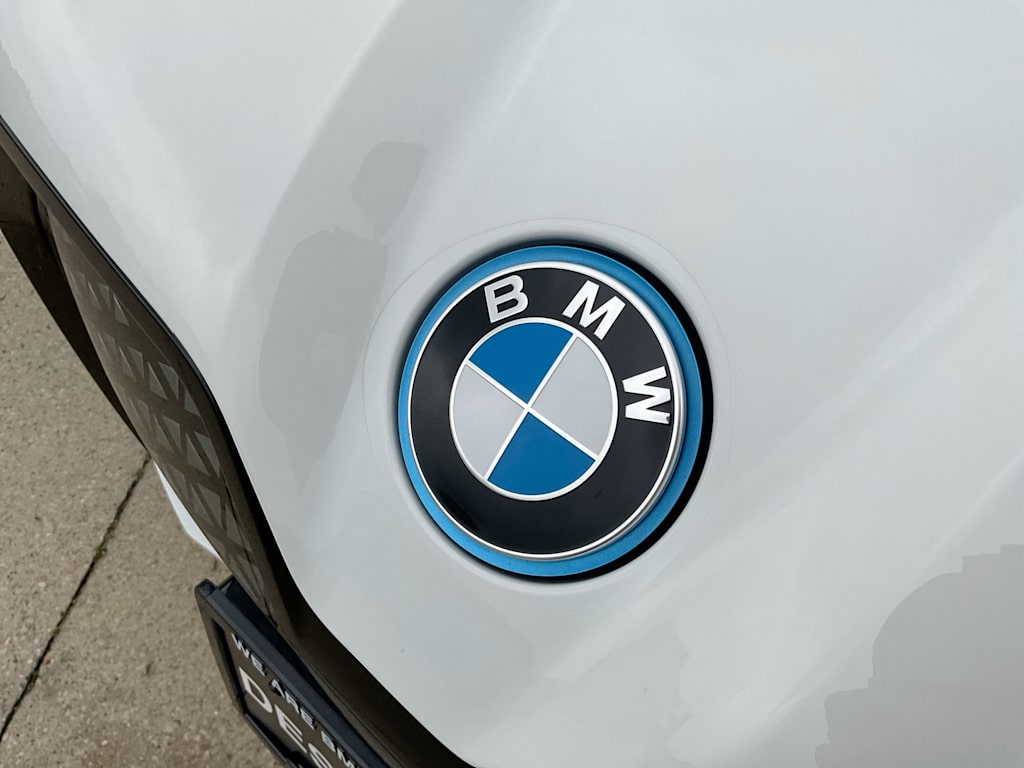 Thumbnail: 2023 BMW iX - 7