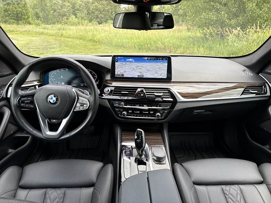 Thumbnail: 2023 BMW 5 Series - 2