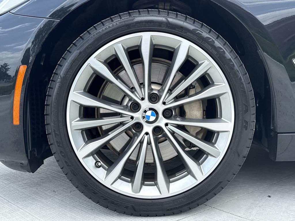Thumbnail: 2023 BMW 5 Series - 6