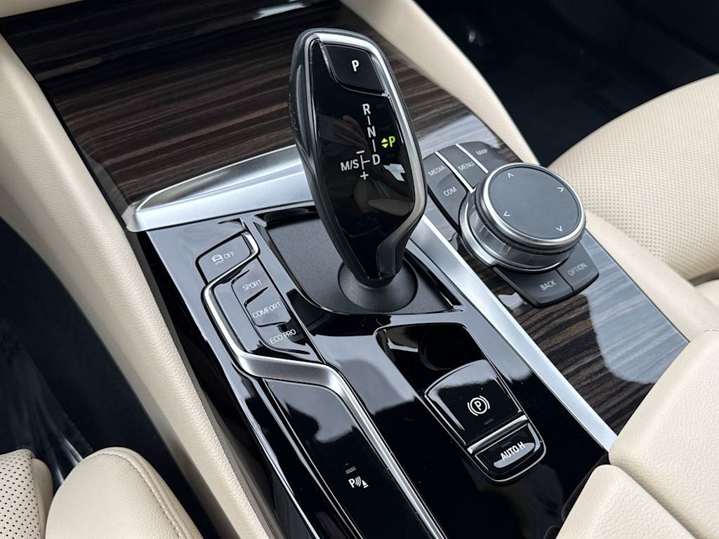 Thumbnail: 2023 BMW 5 Series - 35