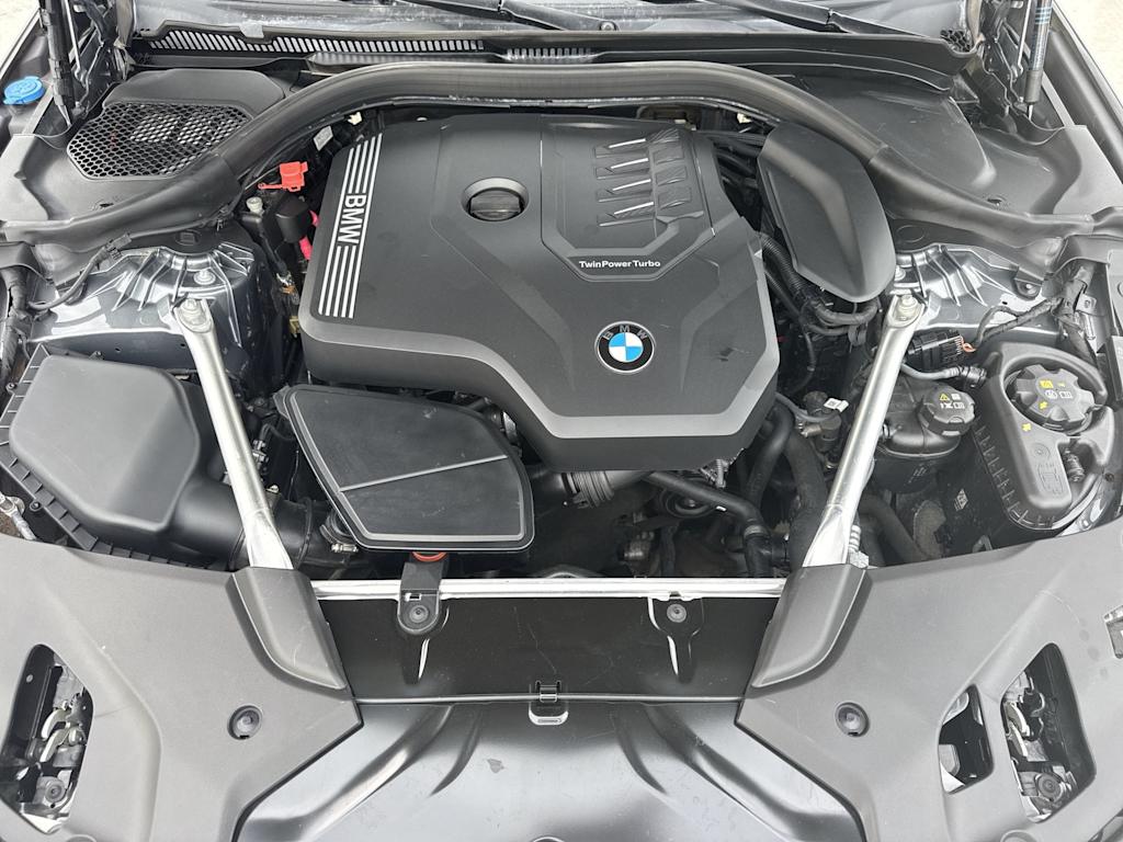 Thumbnail: 2023 BMW 5 Series - 9
