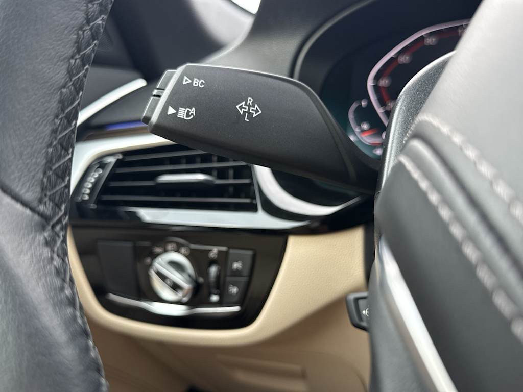 Thumbnail: 2023 BMW 5 Series - 32