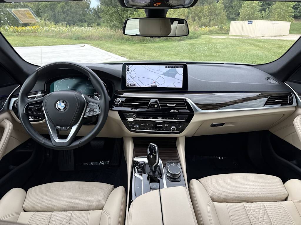 Thumbnail: 2023 BMW 5 Series - 2