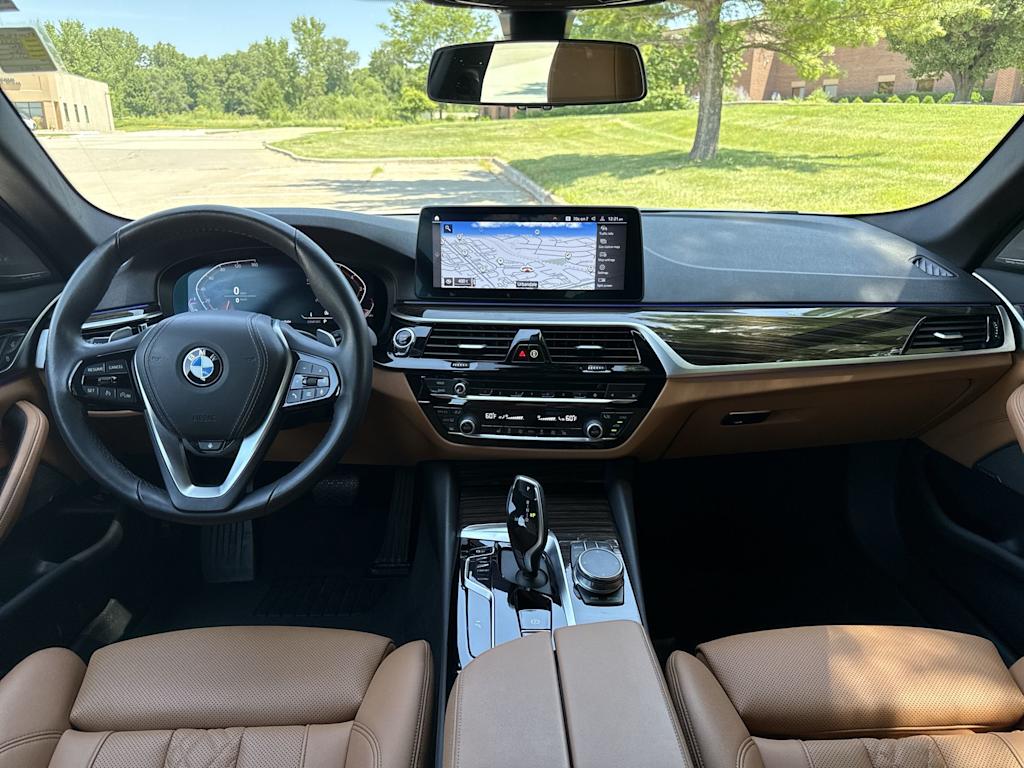 Thumbnail: 2023 BMW 5 Series - 2