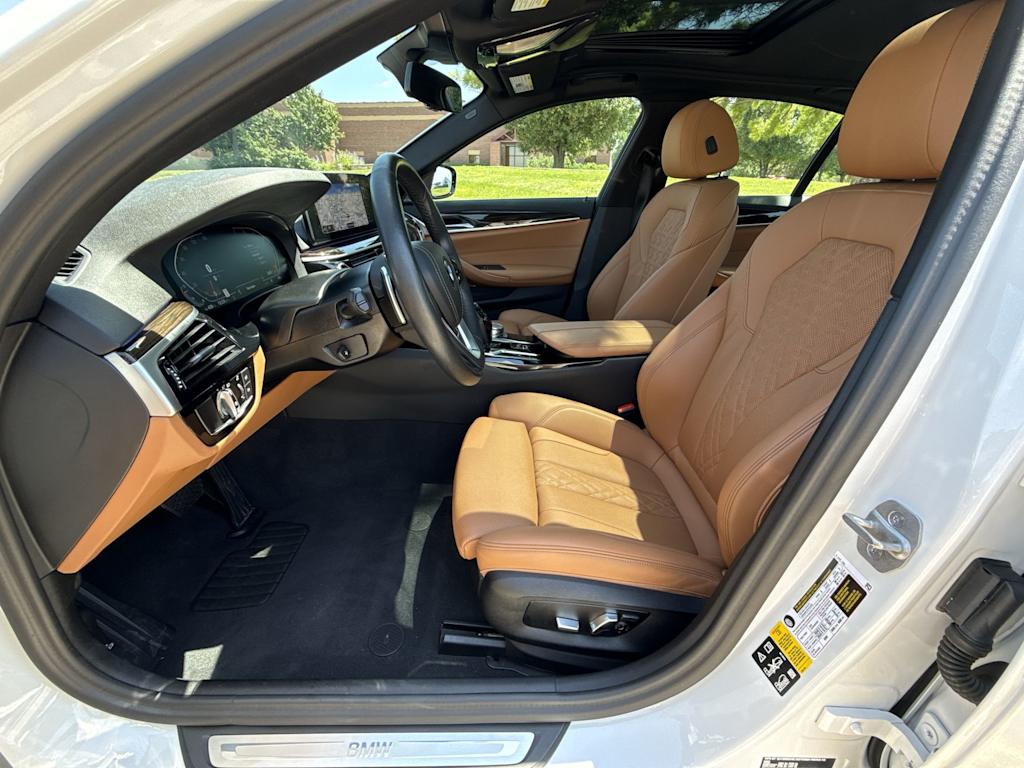 Thumbnail: 2023 BMW 5 Series - 9