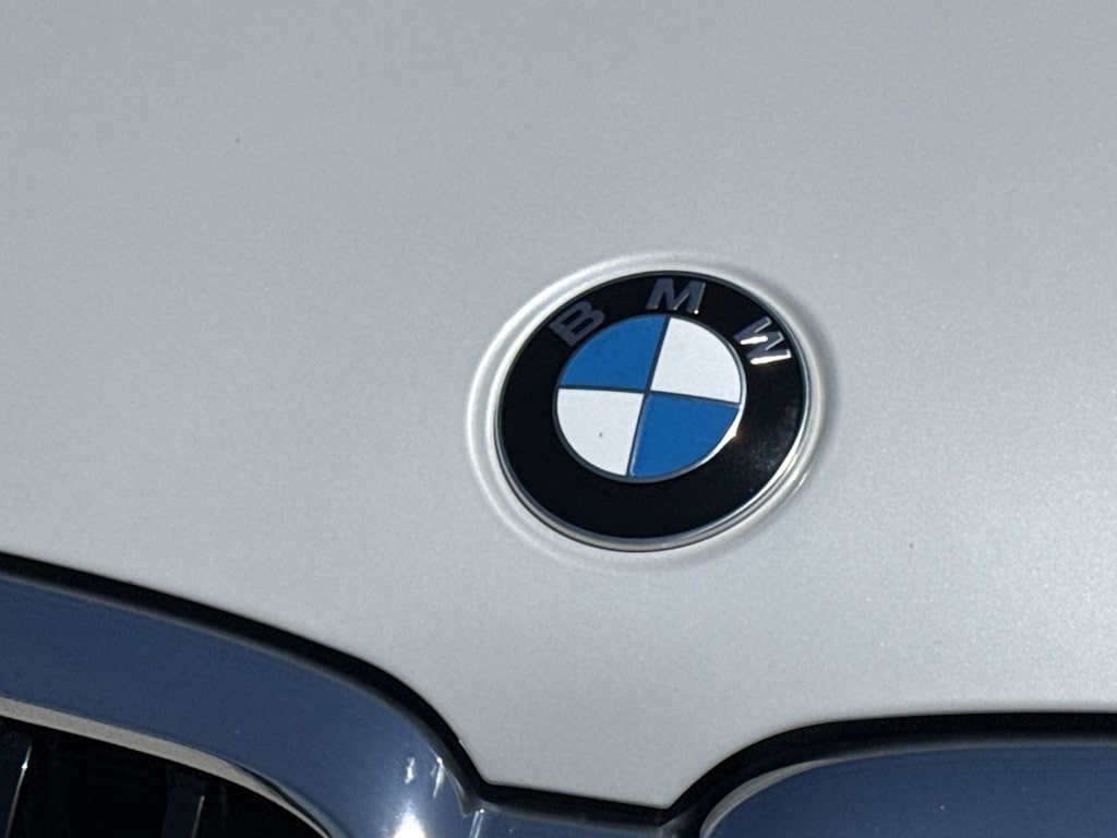 Thumbnail: 2023 BMW 5 Series - 5