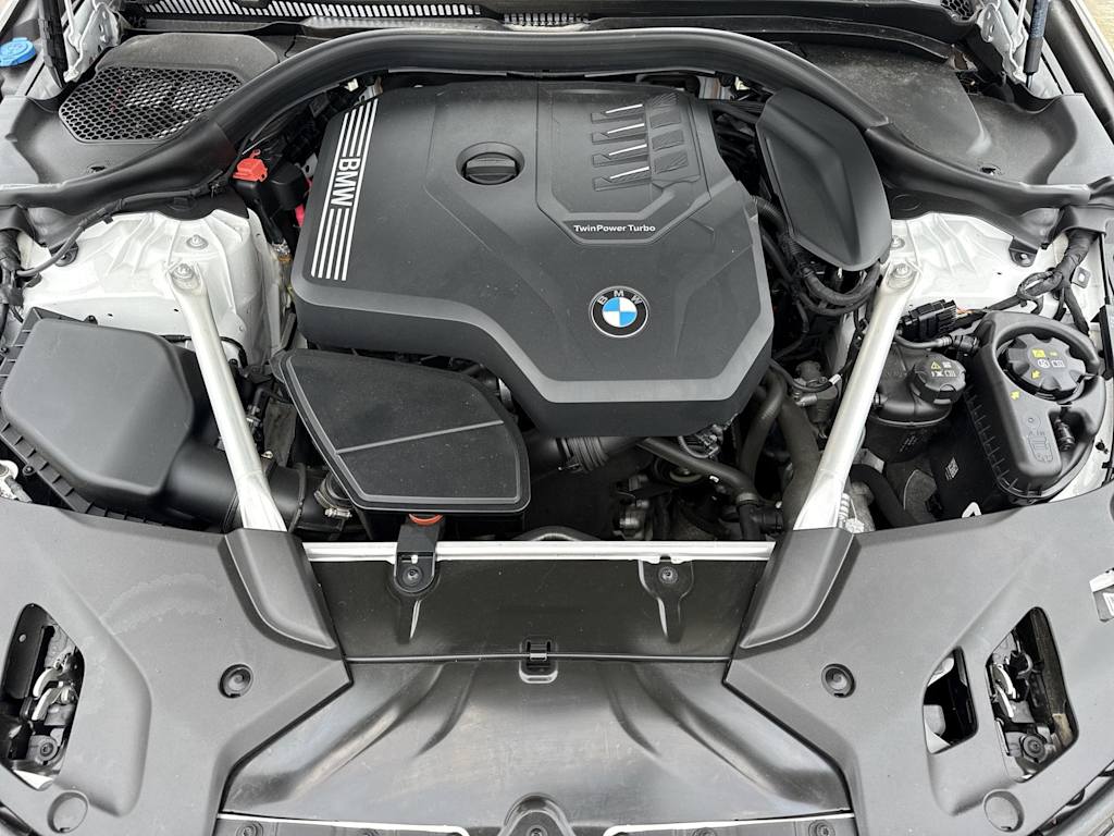Thumbnail: 2023 BMW 5 Series - 8