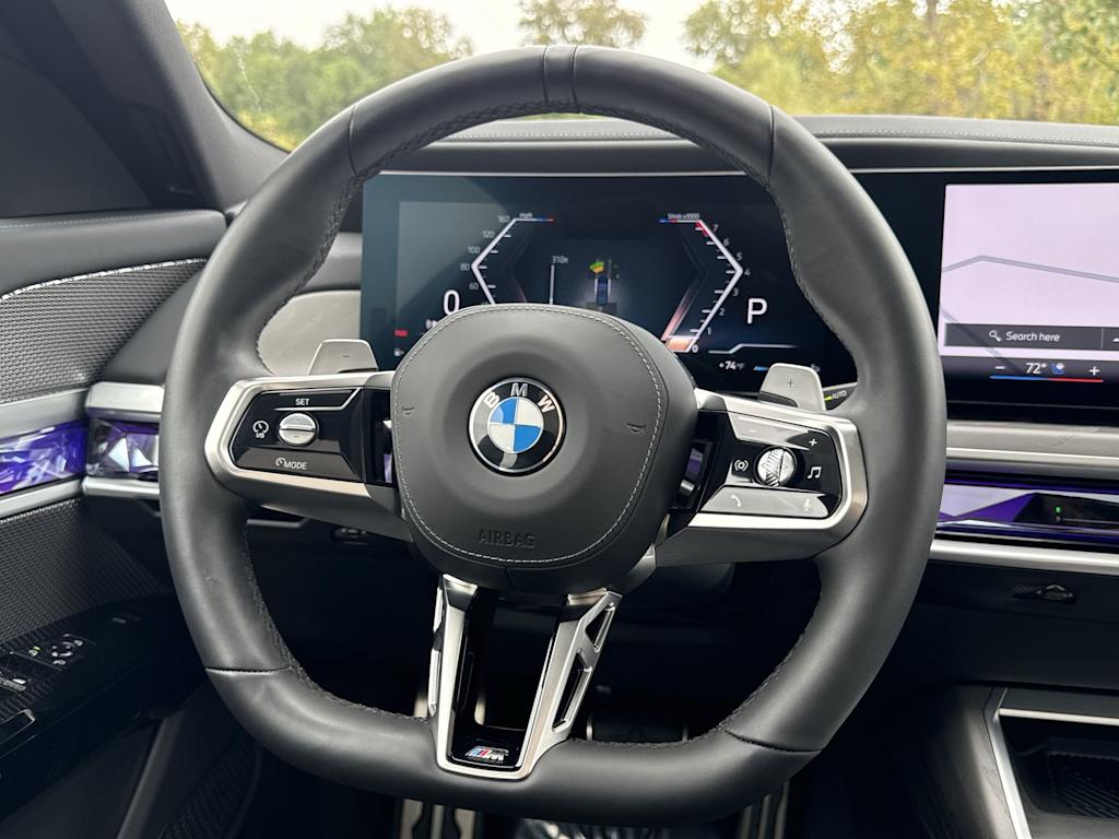 Thumbnail: 2024 BMW 7 Series - 7