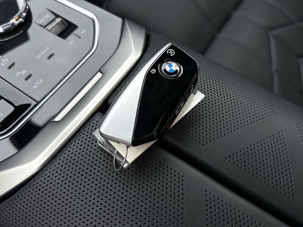 Thumbnail: 2024 BMW 7 Series - 15
