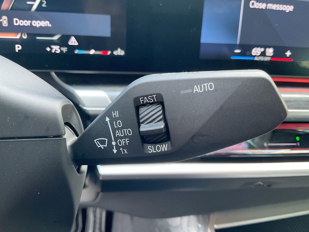 Thumbnail: 2024 BMW 7 Series - 31