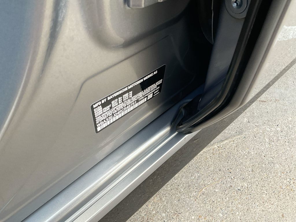 Thumbnail: 2024 BMW 7 Series - 37