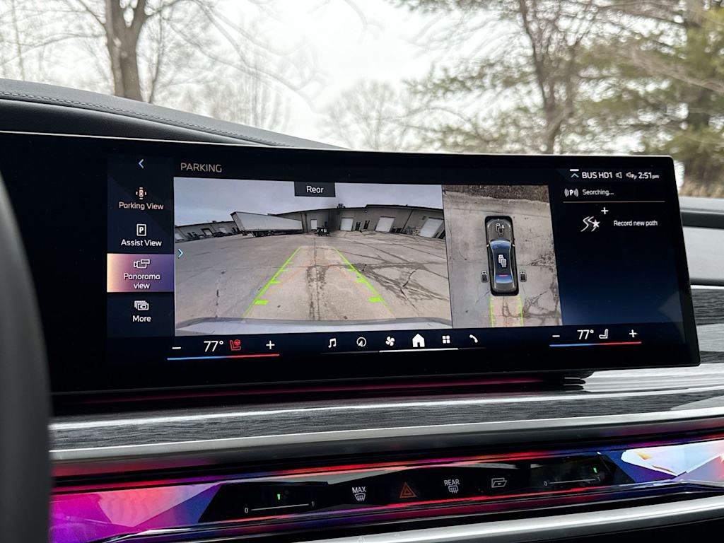 Thumbnail: 2024 BMW 7 Series - 32