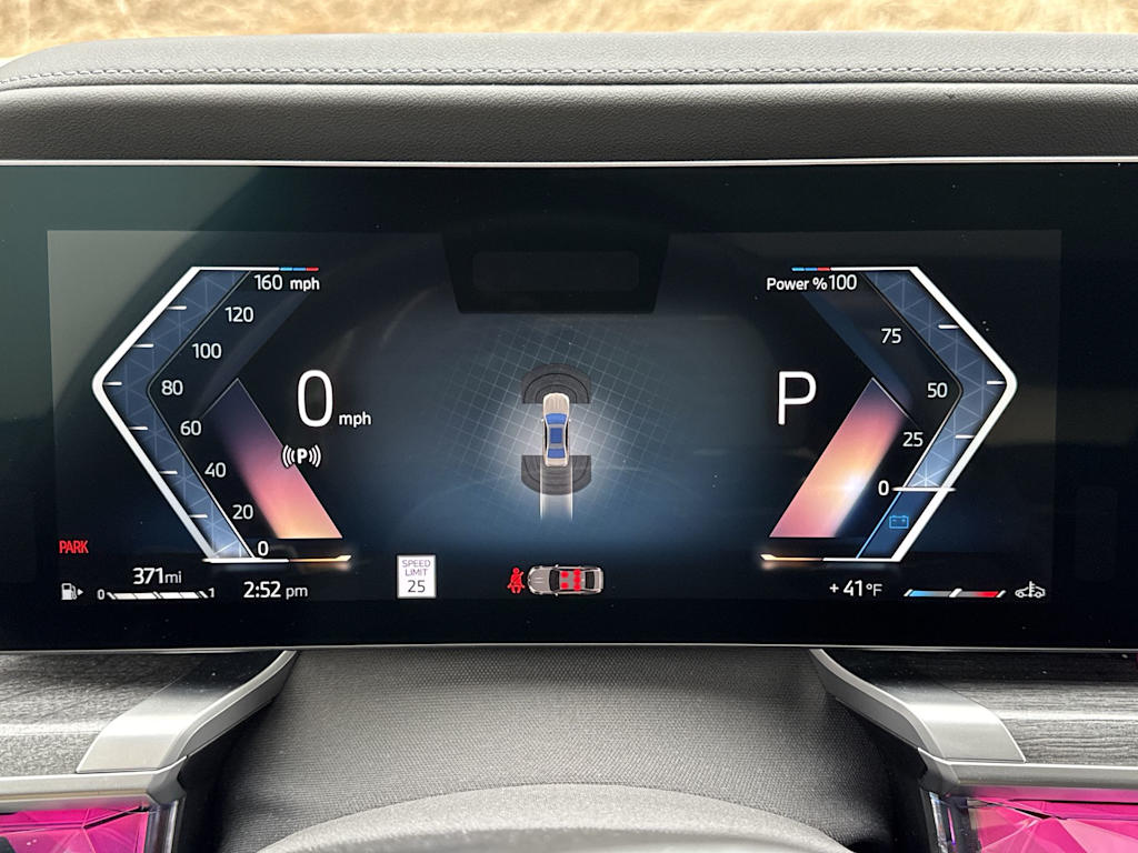 Thumbnail: 2024 BMW 7 Series - 16