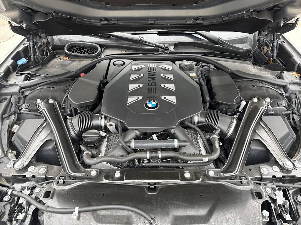 Thumbnail: 2024 BMW 7 Series - 8