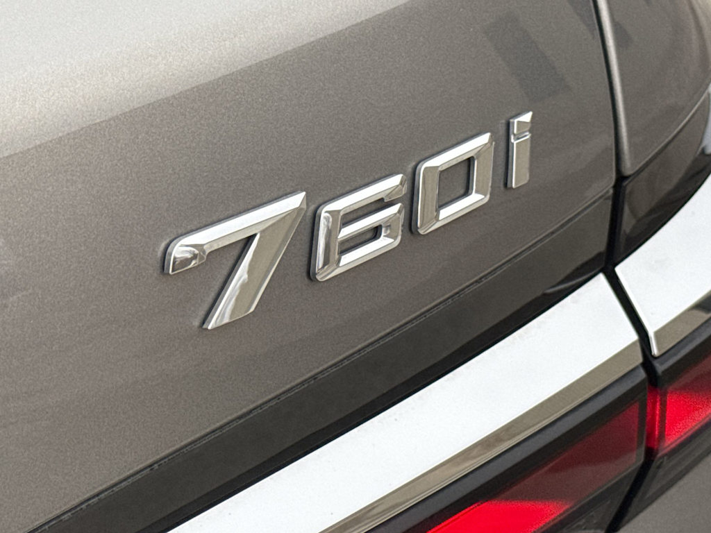 Thumbnail: 2024 BMW 7 Series - 23