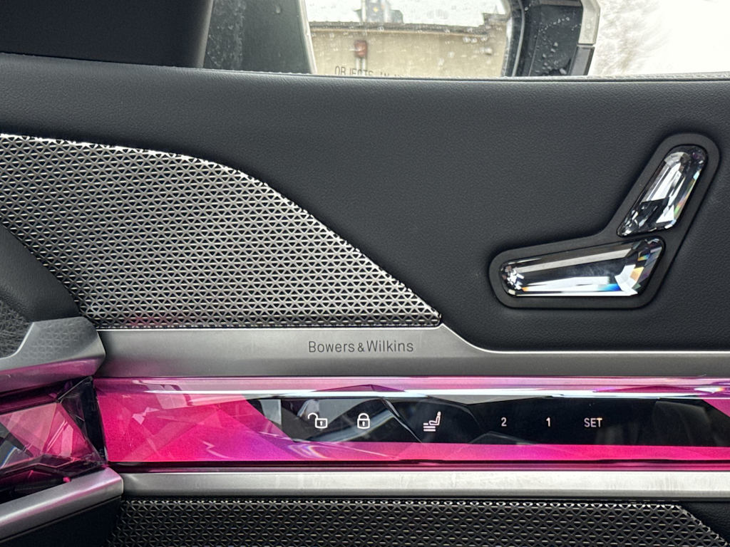 Thumbnail: 2024 BMW 7 Series - 33