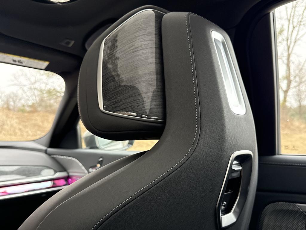 Thumbnail: 2024 BMW 7 Series - 36