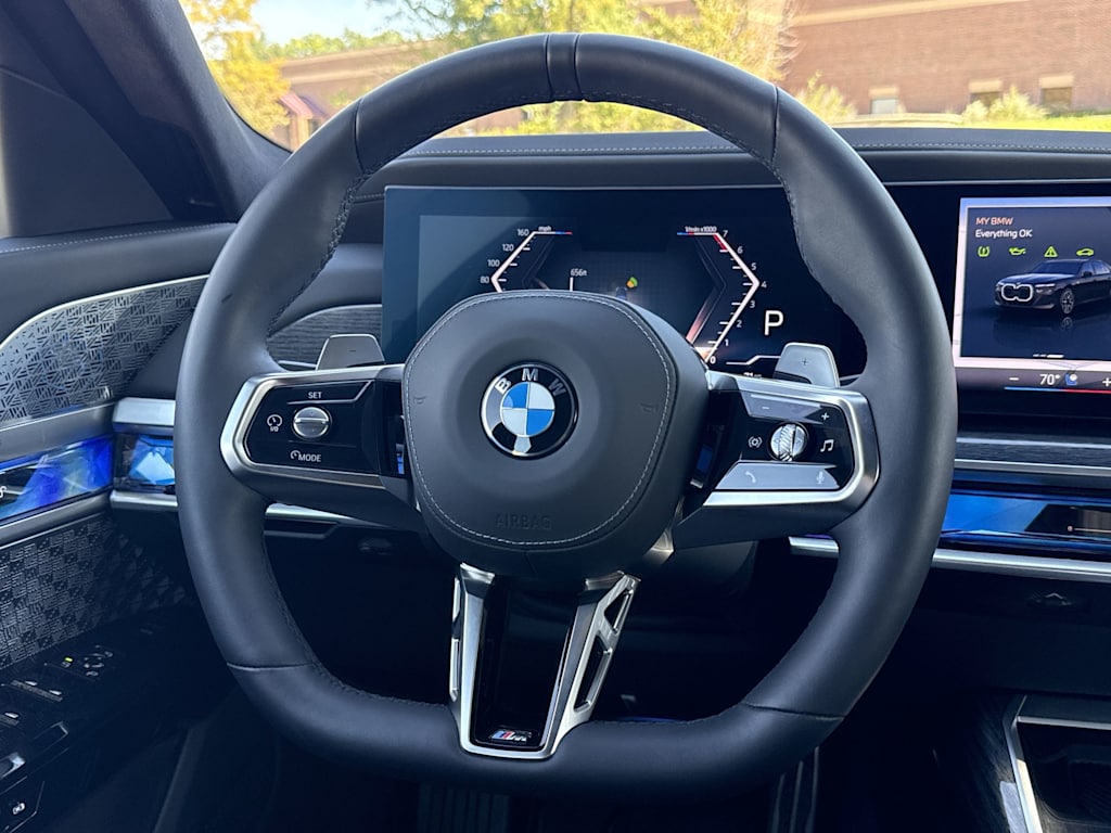 Thumbnail: 2025 BMW 7 Series - 9