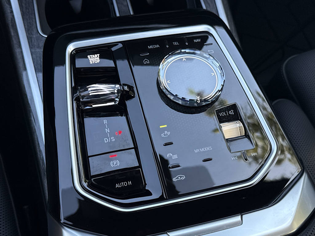 Thumbnail: 2025 BMW 7 Series - 32