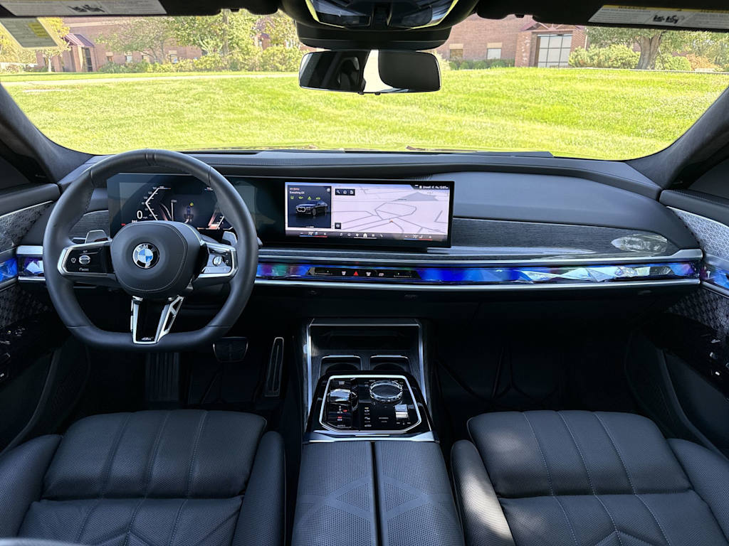 Thumbnail: 2025 BMW 7 Series - 2