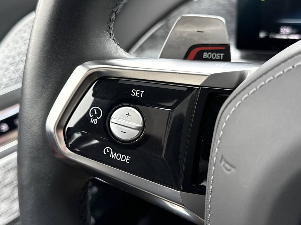 Thumbnail: 2024 BMW 7 Series - 27