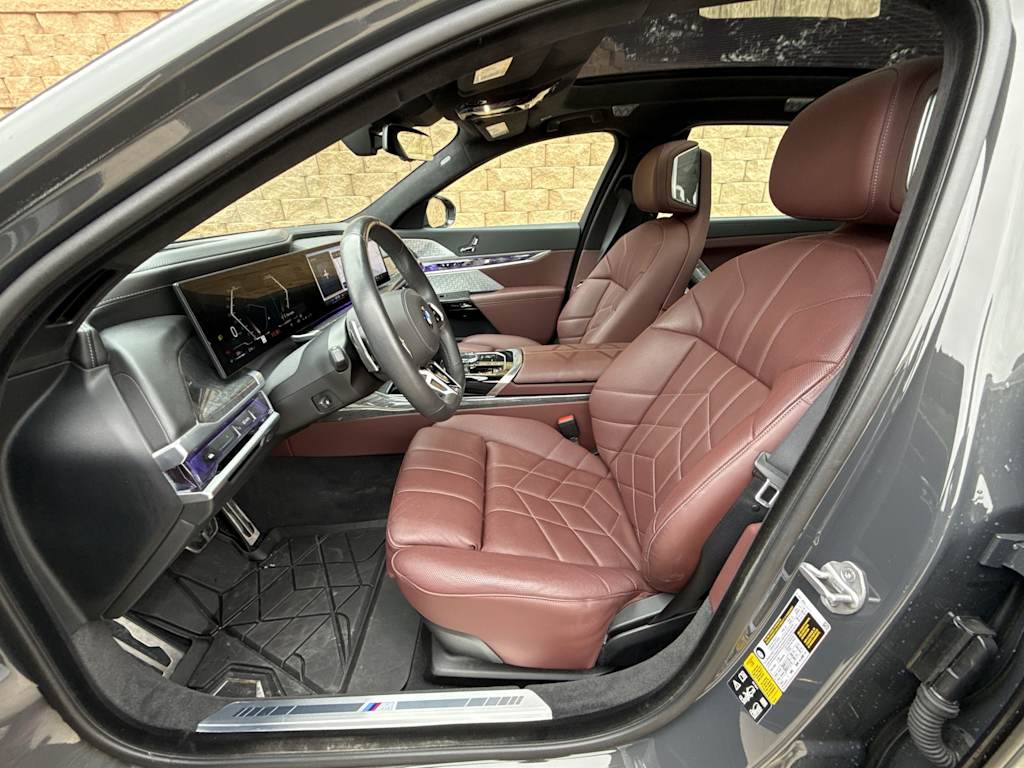 Thumbnail: 2024 BMW 7 Series - 9