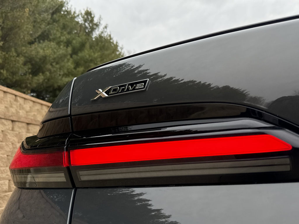 Thumbnail: 2024 BMW 7 Series - 39