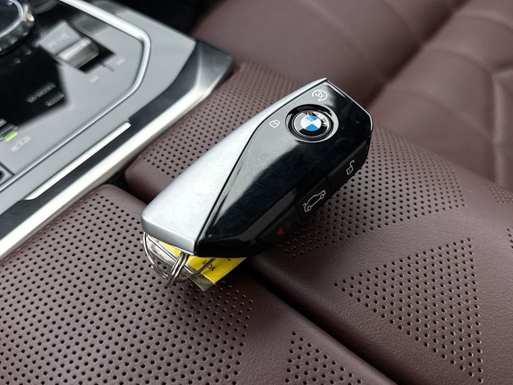 Thumbnail: 2024 BMW 7 Series - 16