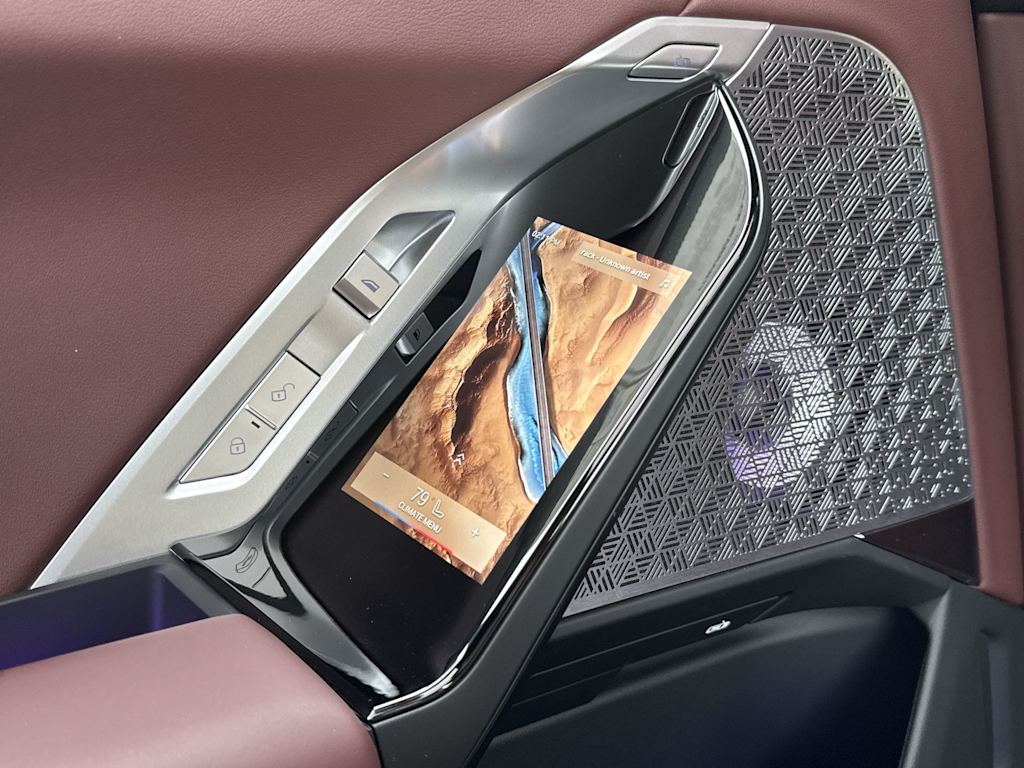 Thumbnail: 2024 BMW 7 Series - 35