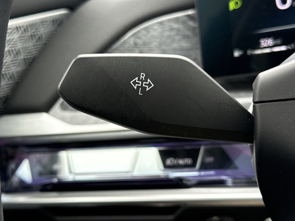 Thumbnail: 2024 BMW 7 Series - 13