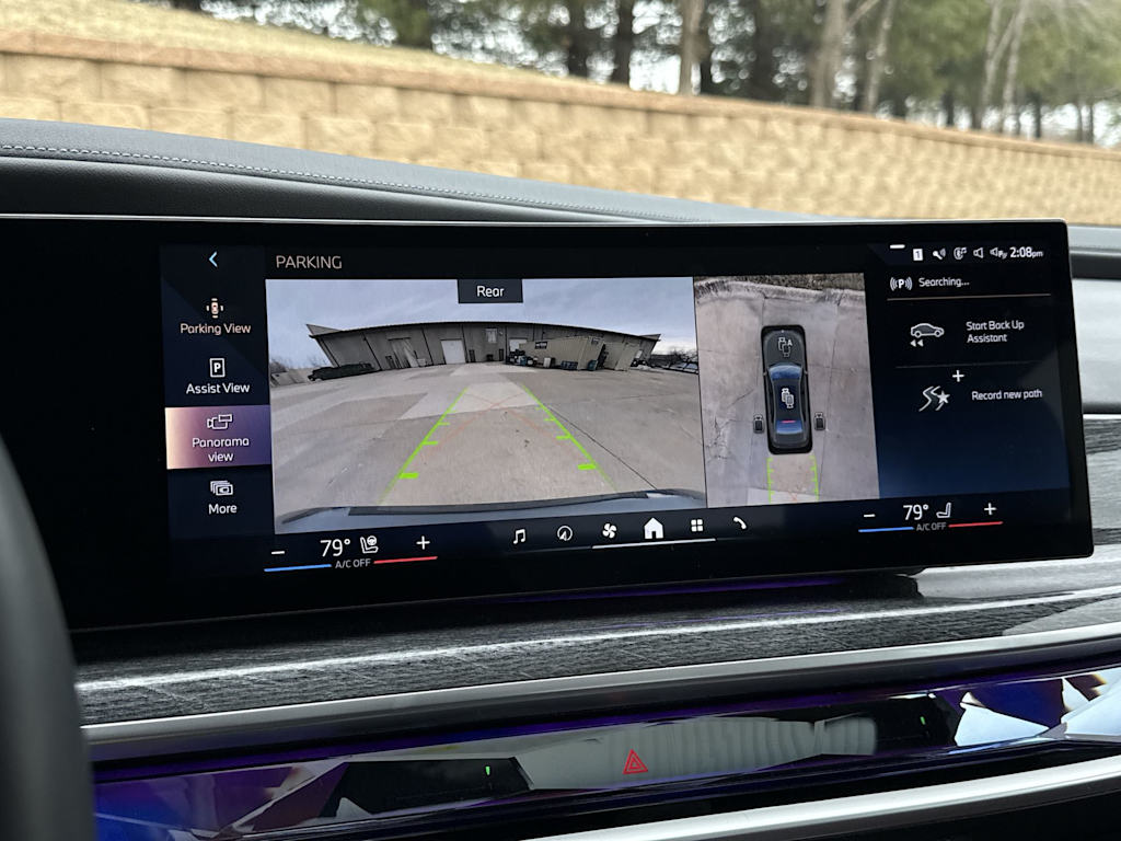 Thumbnail: 2024 BMW 7 Series - 31