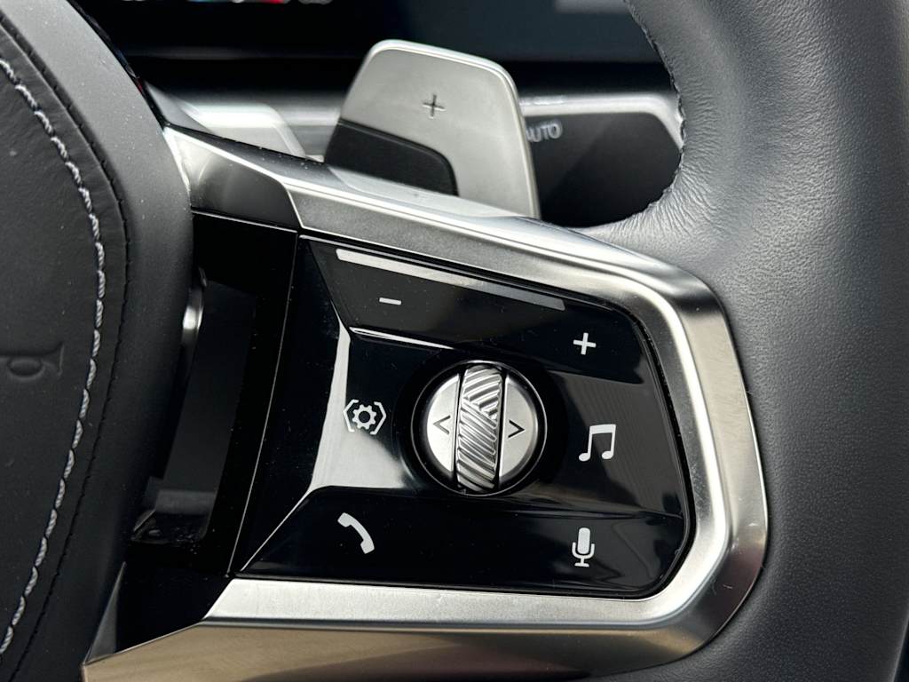 Thumbnail: 2024 BMW 7 Series - 28