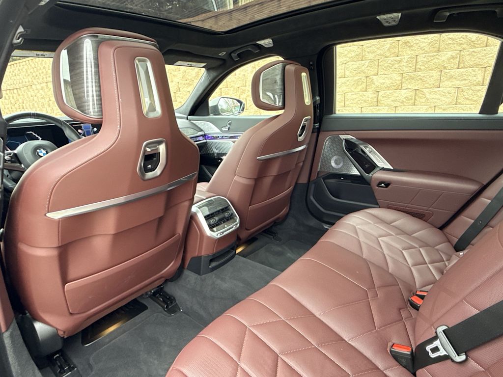 Thumbnail: 2024 BMW 7 Series - 11