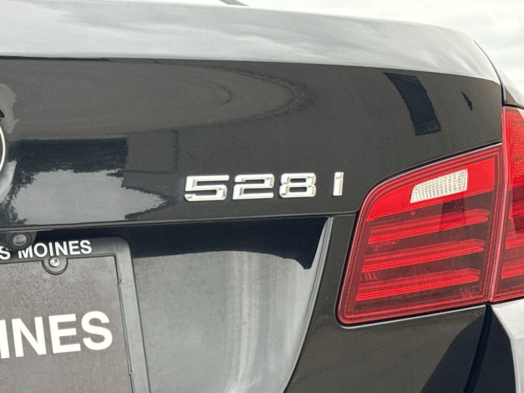 Thumbnail: 2016 BMW 5 Series - 24