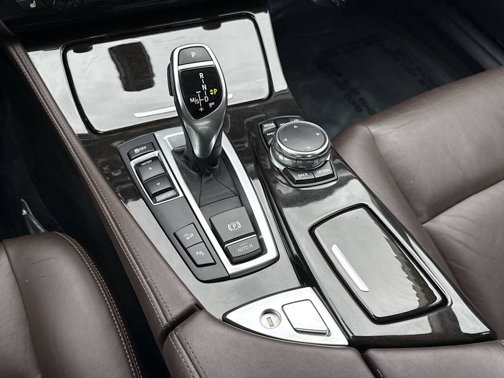 Thumbnail: 2016 BMW 5 Series - 15