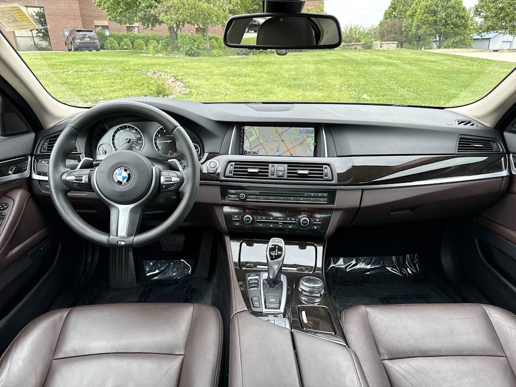 Thumbnail: 2016 BMW 5 Series - 2