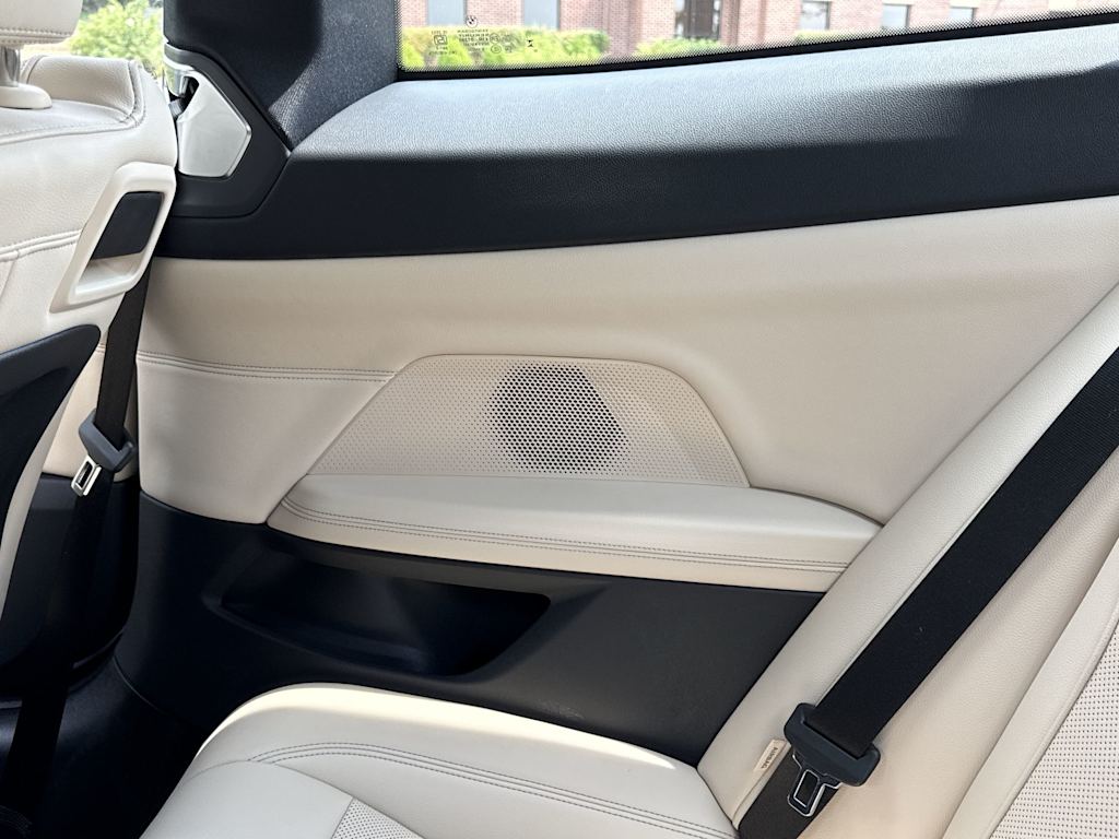 2025 BMW 4 Series 430i - Photo 37