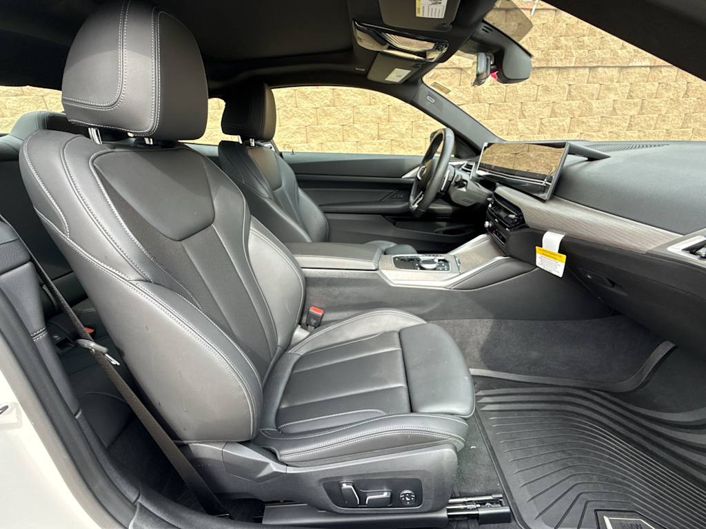 Thumbnail: 2025 BMW 4 Series - 30