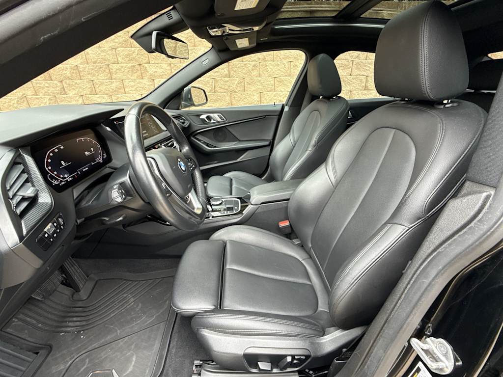 Thumbnail: 2022 BMW 2 Series - 10