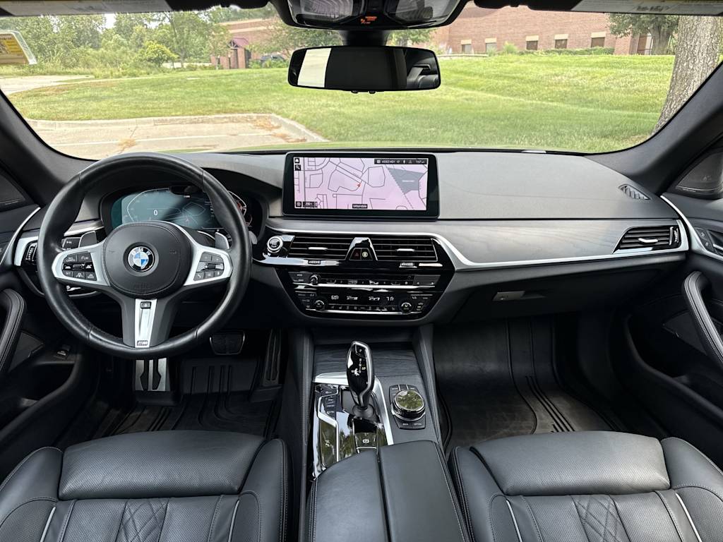 Thumbnail: 2023 BMW 5 Series - 2