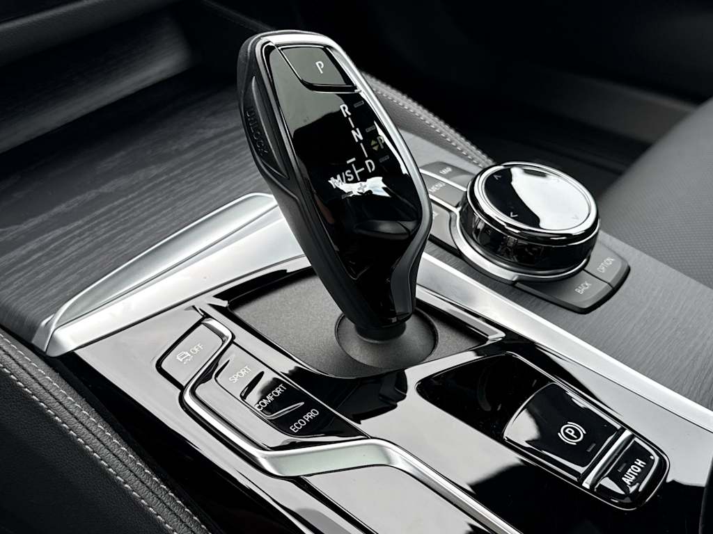 Thumbnail: 2023 BMW 5 Series - 37