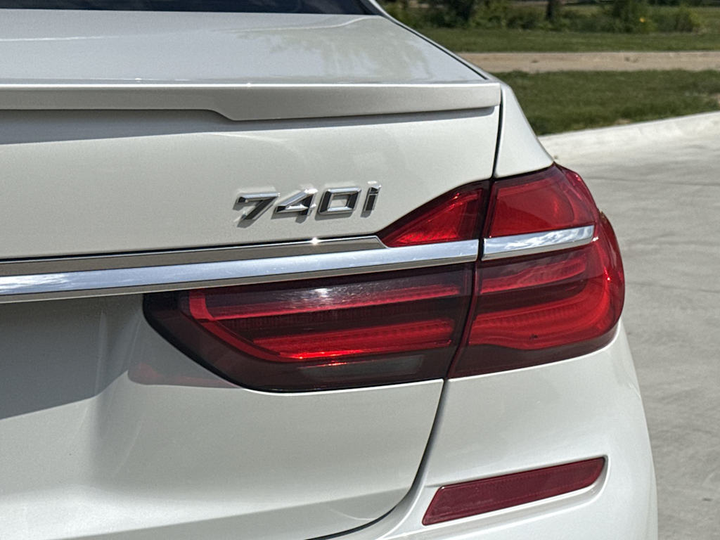 Thumbnail: 2017 BMW 7 Series - 20