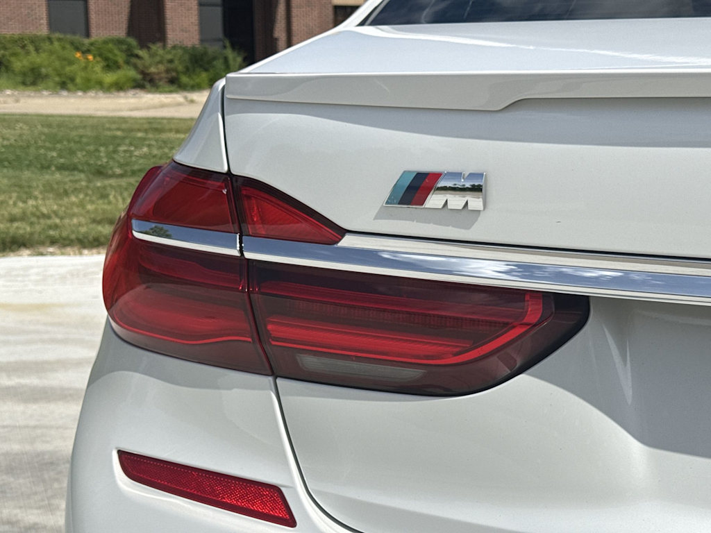 Thumbnail: 2017 BMW 7 Series - 38