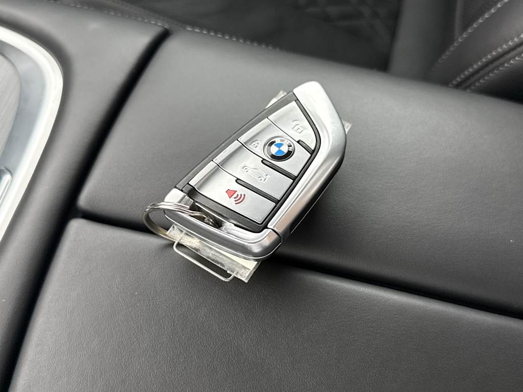 Thumbnail: 2021 BMW 7 Series - 16